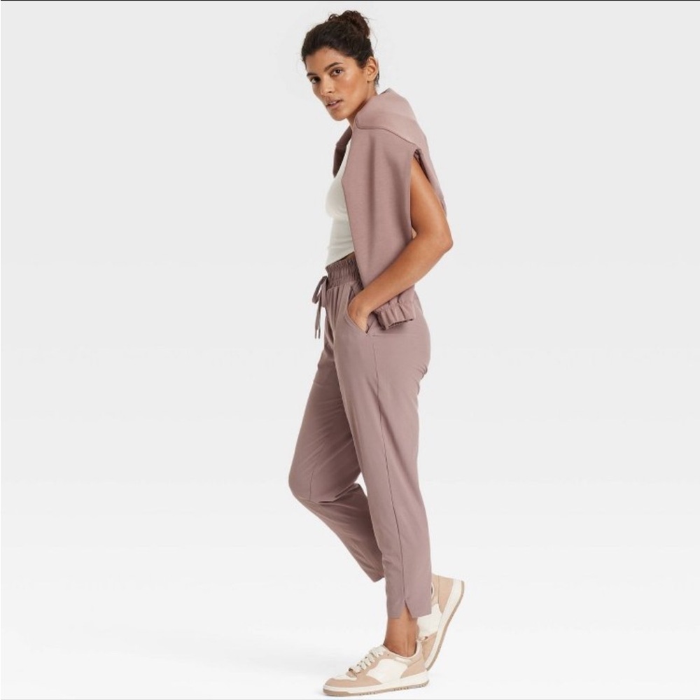 Plum Cropped Ankle Pants with Relaxed Fit - Picture 5 of 9